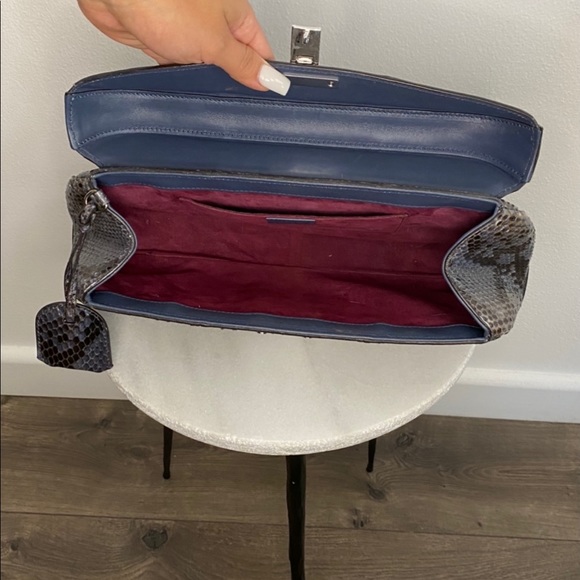 Gucci lady lock python skin leather clutch - Picture 3 of 5